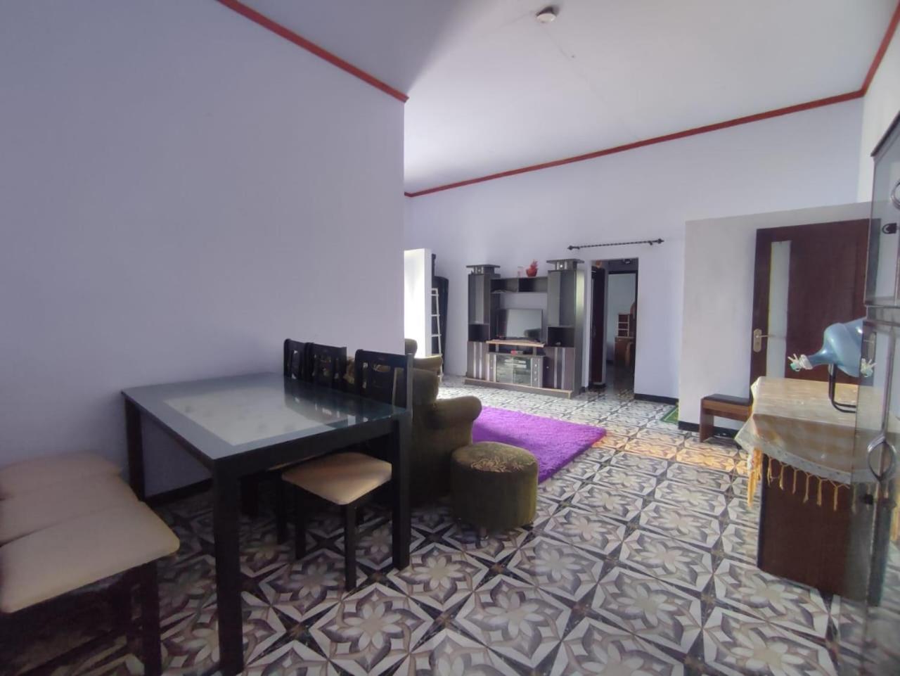 ברומו Elen Homestay By Abm מראה חיצוני תמונה